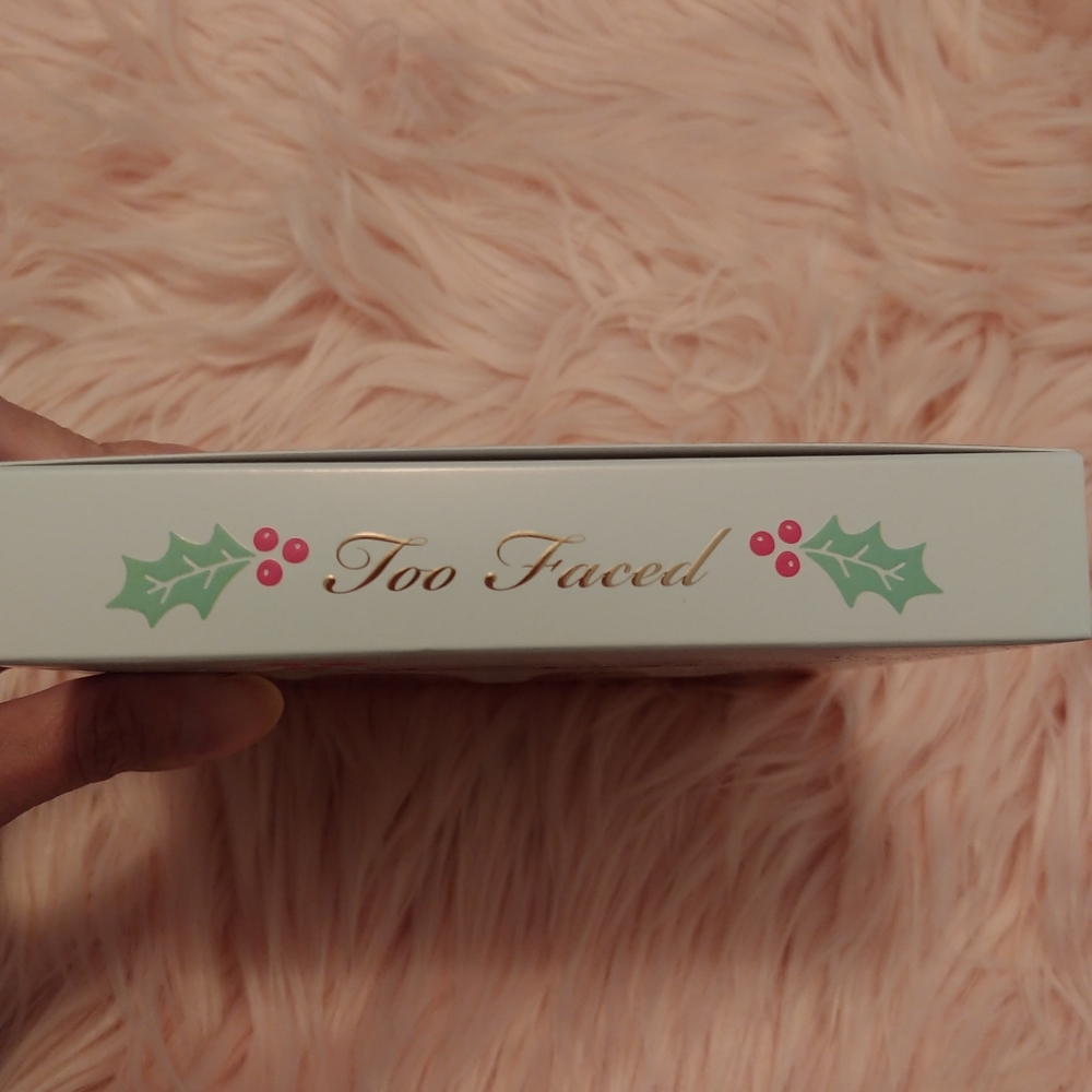đFIRM! NWT TOO FACED TUTTI FRUITTI CHRISTMAS FRUIT CAKE LIMITED EDITION BOX SET - Picture 3 of 8